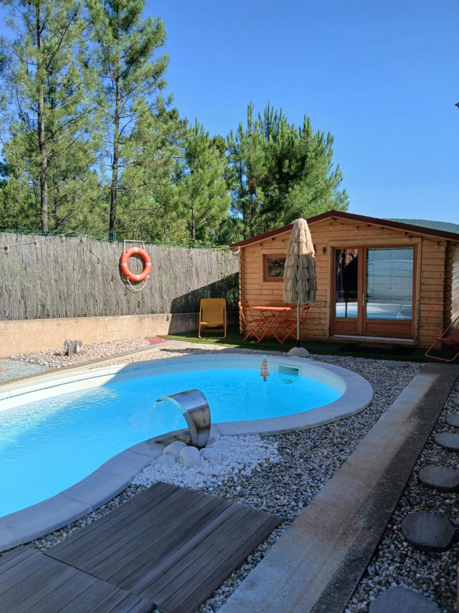 Chalet Charmant Avec Piscine Mercuer エクステリア 写真